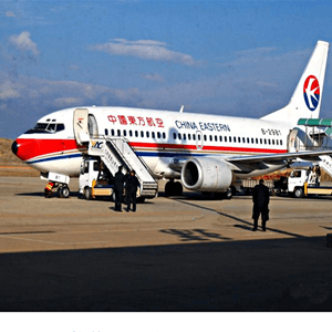 珠海金湾机场物流航空快运业稳步发展的原因是什么？